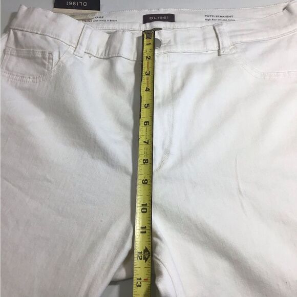 DL1961 White Patti High Rise Straight Leg Jeans New With Defect Size 33 - Picture 5 of 11